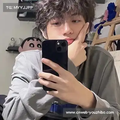 邹朵千